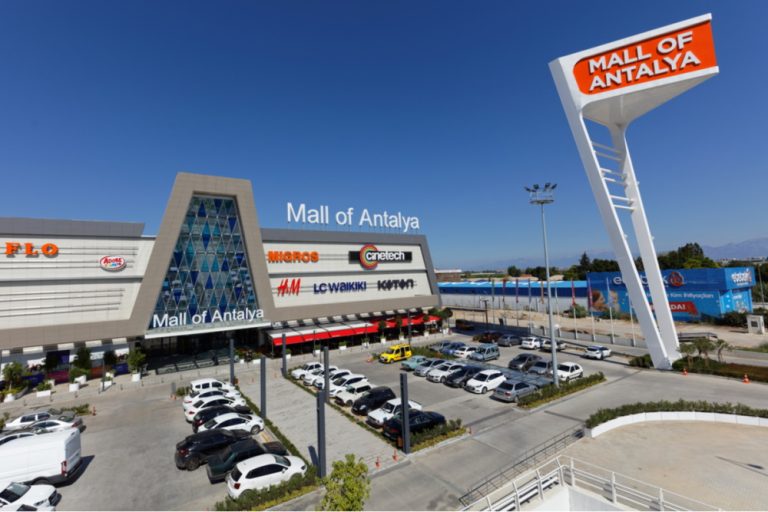 Mall-of-Antalya-in-Turkey
